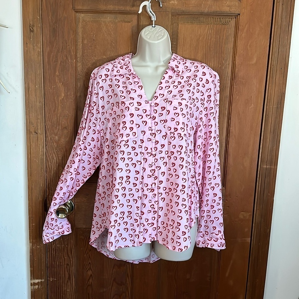 Velvet Heart Women’s Pink and Red Brushed Hearts Button Down Shirt Size XL
